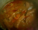 Foto del paso 4 de la receta: Estofado de costillas adobadas con patatas fritas