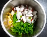 A picture of step 1 of Vegetable Sagu.