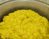 Foto langkah ke 5 dari resep Lemper Kuning Ayam Pedas Manis.