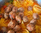 صورة لخطوة 5 من وصفة فوتشيني مع كرات اللحم 🍖🫕