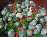 Foto del paso 2 de la receta: Habas con almejas