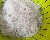 Foto del paso 2 de la receta: Wok de setas, con magret y fideos chinos