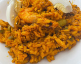 Foto del paso 7 de la receta: Paella mixta de carne, langostinos y champiñones