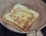 Foto langkah ke 3 dari resep Roti goreng keju.