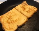 รูปขั้นตอนการทำที่ 4 ของ เมนูอาหารเช้า: ฮันนี่โทสต์แบบง่ายๆ Easy Honey Toast