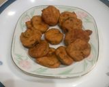 A picture of step 6 of Loaki k pakoray 🥒 🥒.