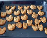 A picture of step 4 of Palmier Pie.