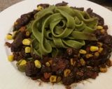 Foto del paso 9 de la receta: Tagliatelle de espinaca con hígado de pollo al Oporto