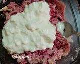 A picture of step 4 of Instant Rawa-Beetroot Idlis.