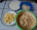 Foto langkah ke 2 dari resep Bola2 ayam wortel isi keju.