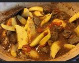 Une image de l'étape 2 de Bœuf en cocotte aux pommes de terre cumin et herbes de Provence.