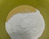 Foto langkah ke 2 dari resep Kue keciput warna warni.