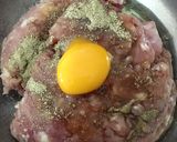 รูปขั้นตอนการทำที่ 1 ของ “หมูเบอร์เกอร์”