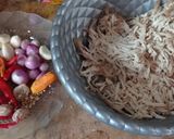Foto langkah ke 1 dari resep Nasi Bakar Ayam Suwir Kemangi.
