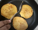 சக்கரைவள்ளி கிழங்கு பான் கேக் ரெசிபி ஸ்டேப் 4 புகைப்படம்