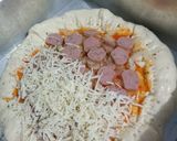 Foto langkah ke 3 dari resep Pizza sosis ala ala.