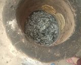 A picture of step 2 of Tandoori onion chapati.