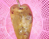 Foto del paso 1 de la receta: Chiles rellenos en salsa de jitomate con canela
