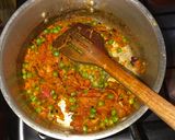 A picture of step 1 of Noodles and Vegetables.