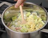 Almás-gyömbéres rebarbaradzsem recept fázis 3 fotója