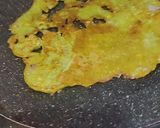 A picture of step 2 of Drumstick leaves healthy Adai Dosa (with full protein dals and idli rice with tomato chutney).