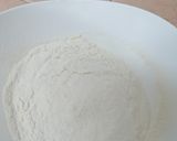 A picture of step 1 of Meat samosas.
