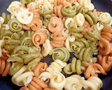 Foto del paso 4 de la receta: Trottole vegetales a lo pobre en salsa de setas