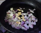 A picture of step 2 of Prawn Butter Masala.