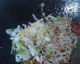Foto langkah ke 2 dari resep Bihun Goreng Kampung.