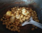 आलू छोले (Aloo chole recipe in Hindi) रेसिपी चरण 4 फोटो