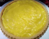 Foto del passaggio 2 della ricetta Crostata morbida con crema e frutta senza uova