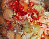 Foto langkah ke 3 dari resep Asam Pedas Tumis Pare Belut dan Udang.