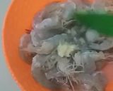 Foto langkah ke 1 dari resep 57. Udang Goreng Tepung Sagu.