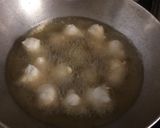 A picture of step 3 of Dahi bhalla.