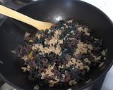 Une image de l'étape 9 de One pot pasta « Marin » aux thon, poivron jaune, algues et bouillon de crevettes.