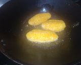 Foto langkah ke 7 dari resep Roti Goreng isi Sardencis.