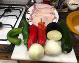 Foto del paso 1 de la receta: Pollo al horno con verduras