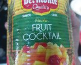 A picture of step 1 of Creamy fruits salad.