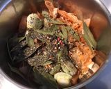 Une image de l'étape 3 de Bouillon de crevettes au laurier,algues et pak choï (recette anti gaspi).