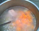 Foto langkah ke 4 dari resep Sayur Sop Ayam Rame.