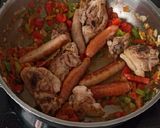 Foto del paso 2 de la receta: Arroz con pollo muy fácil 🥘