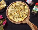 A picture of step 5 of Classic Cheese Margherita Pizza.