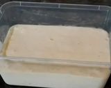 A picture of step 2 of Frozen banana delight.
