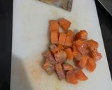 Foto langkah ke 1 dari resep Crispy Skin Nasi goreng Salmon.