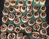 A picture of step 8 of Cinnamon rolls express! Easy and quick.