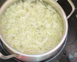 நிறம் மாறாமல் முட்டைகோஸ் பொரியல் செய்வது எப்படி? (cabbage poriyal Recipe in Tamil) ரெசிபி ஸ்டேப் 2 புகைப்படம்