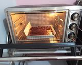Foto langkah ke 7 dari resep Shiny Crust Fudgy Brownies.
