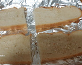 Foto del paso 5 de la receta: Tosta de guacamole y sardina ahumada con tomate y mozzarella
