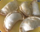 A picture of step 5 of Mawa Ghujiya.