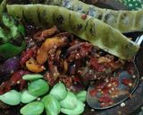 Foto langkah ke 1 dari resep Sambal terasi dengan terong asam.